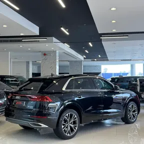 Audi Q8 2022