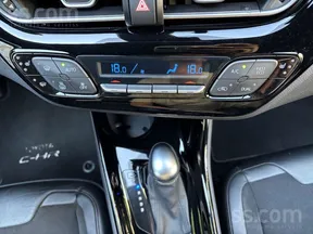 Toyota C-HR 2021