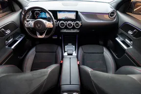 Mercedes-Benz GLA 200 2021