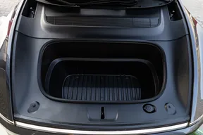 Tesla Model Y Long Range 2025
