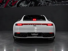 Porsche 911 Carrera 4 2023