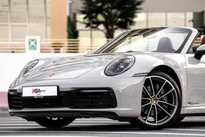 Porsche 911 Carrera 4 GTS 2024