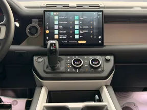 Land Rover Defender 110 2025