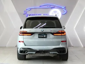 BMW X7 M60 2024