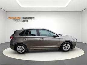Hyundai i30 2022
