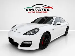 Porsche Panamera 4S 2011