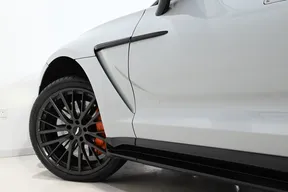 Aston Martin DBX 2023