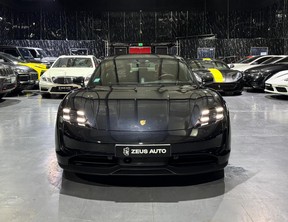 Porsche Taycan 2023