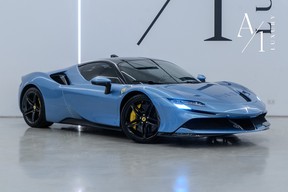 Ferrari SF90 Stradale 2021