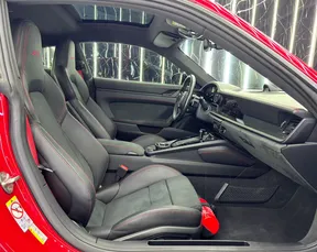Porsche 911 Carrera GTS 2024