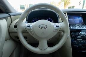 Infiniti QX70 2019