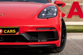 Porsche Boxster 718 2023