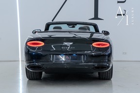 Bentley Continental GTC 2021