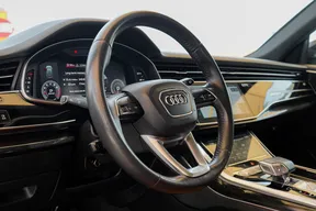 Audi Q8 2020
