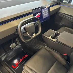 Tesla Cybertruck 2025