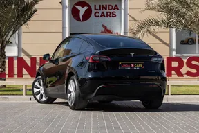 Tesla Model Y Long Range 2024