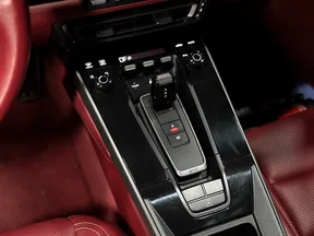 Porsche 911 Carrera 4 2023