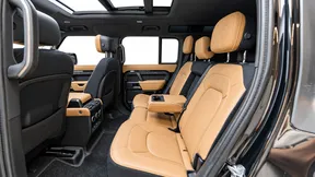 Land Rover Defender 110 2025