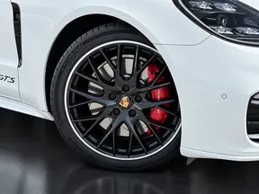 Porsche Panamera GTS 2022