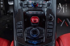 Lamborghini Aventador 2021