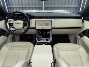 Land Rover Range Rover 2023