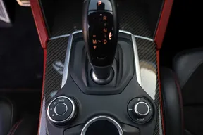 Alfa Romeo Stelvio Quadrifoglio 2019