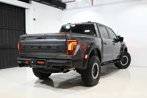 Ford F-150 Raptor R 2025