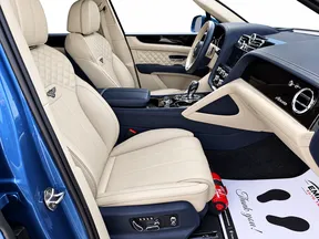 Bentley Bentayga 2023