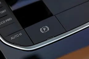 BMW 3 Series 330 2019