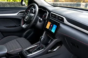 MG ZS 2025