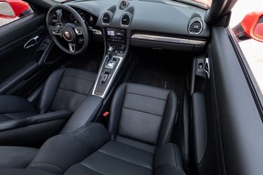 Porsche Boxster 718 2023