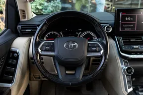 Toyota Land Cruiser 2023
