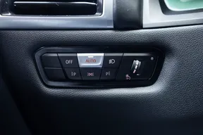 BMW 8 Series M850 2022