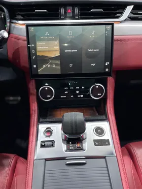 Jaguar F-Pace 2022
