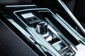 Volkswagen Golf R 2024