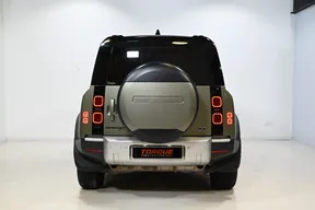 Land Rover Defender Octa 2022