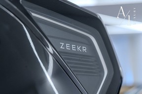 Zeekr 001 2024