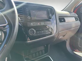 Mitsubishi Outlander / Airtek 2017