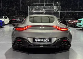 Aston Martin V8 Vantage 2019
