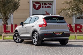 Volvo XC40 2024