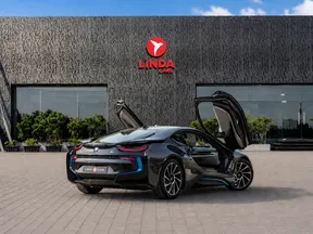 BMW i8 2016