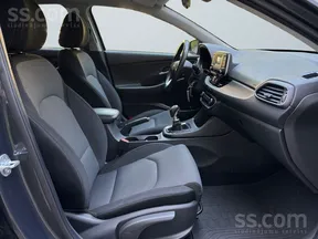 Hyundai i30 2022