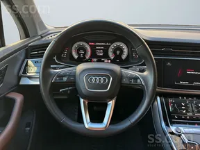 Audi Q7 2021