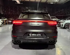 Porsche Cayenne GTS Coupé 2021