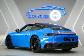 Porsche 911 Targa 4 GTS 2024