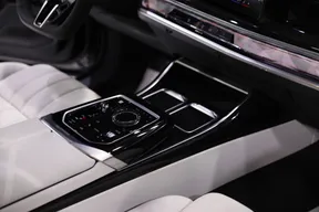 BMW 7 Series 740 2026