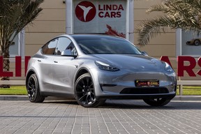 Tesla Model Y Long Range 2024