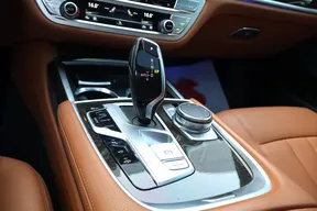BMW 7 Series 730 2019