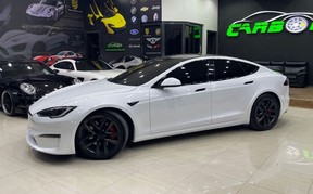 Tesla Model S Ludicrous 2023