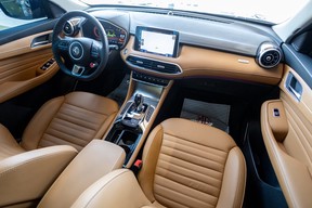 MG HS 2024
